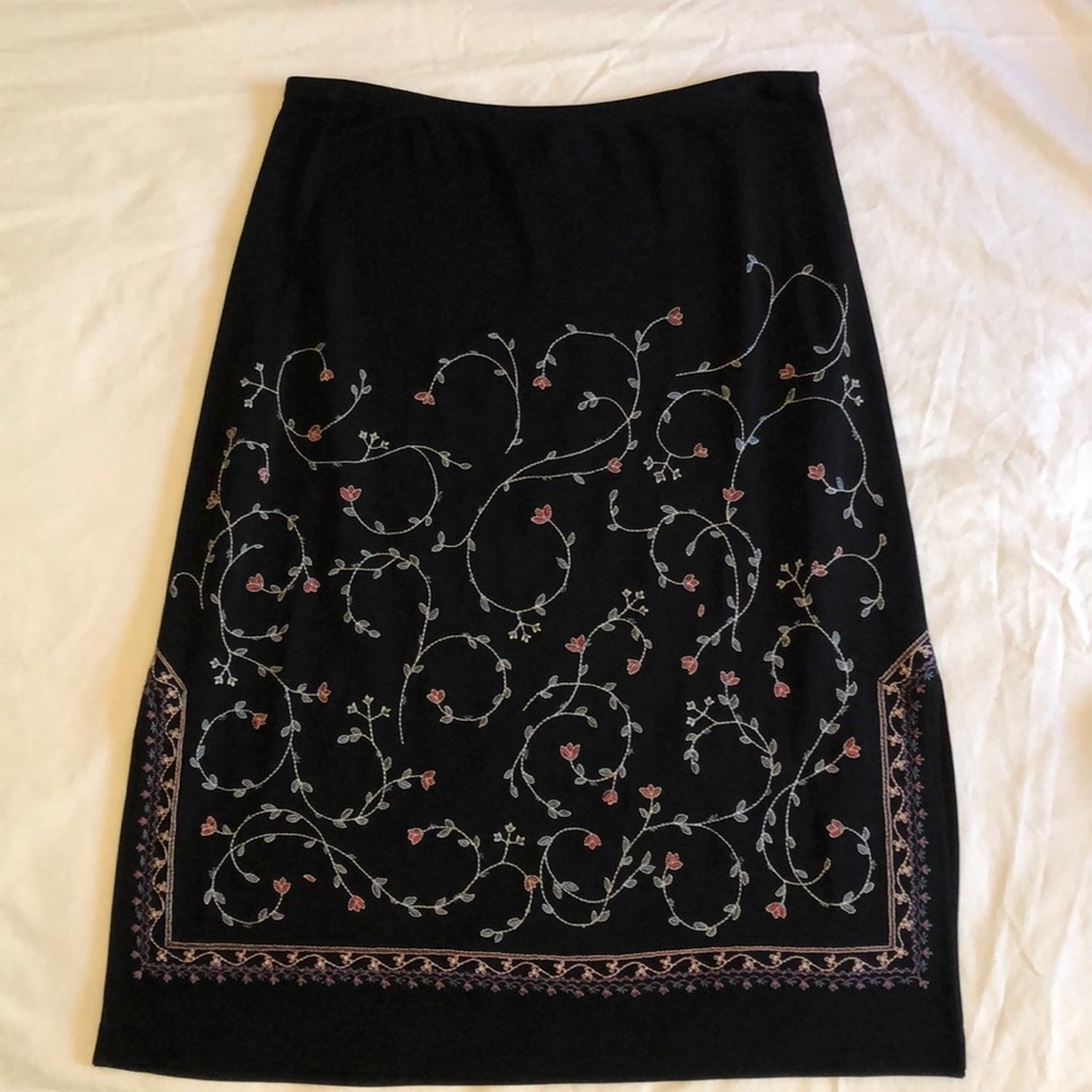 BCBG MAXAZRIA Black Floral Skirt